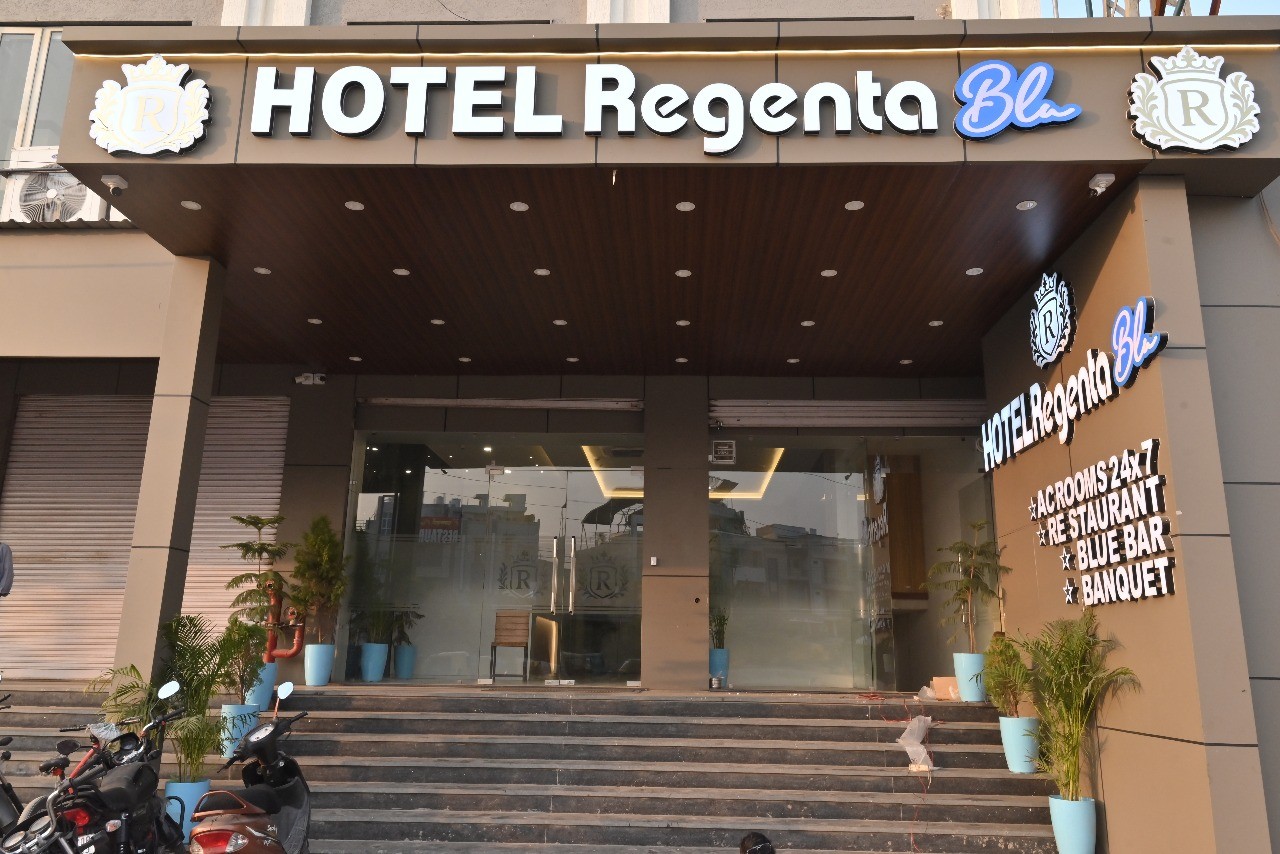 HOTEL REGENTA BLU 